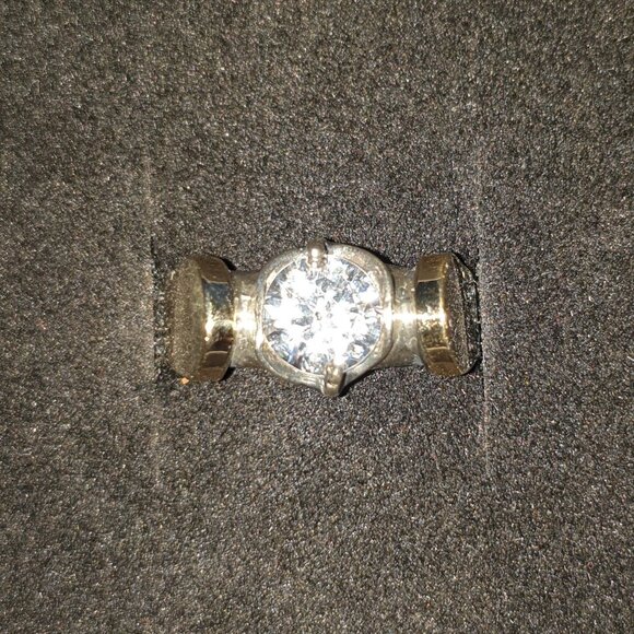 Elegant & Radiant Sparkling Vintage 925 Sterling Silver White Zircon Ring - Picture 11 of 14